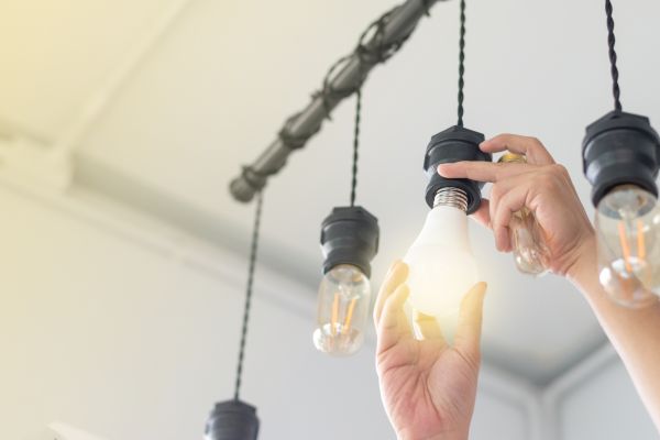 Cost of Light Bulb Changing Service in Wylie