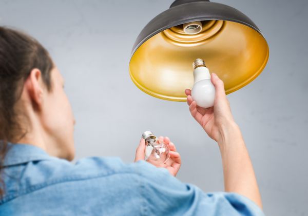 Cost of Light Bulb Replacement in Wylie